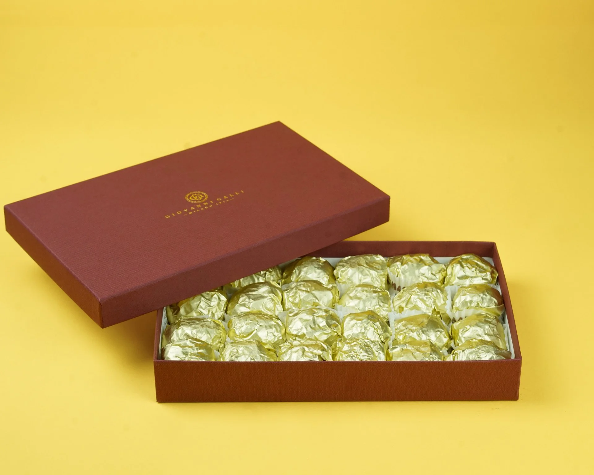 Galli_scatola_24pezzi_bordeaux_marron_glace.JPG
