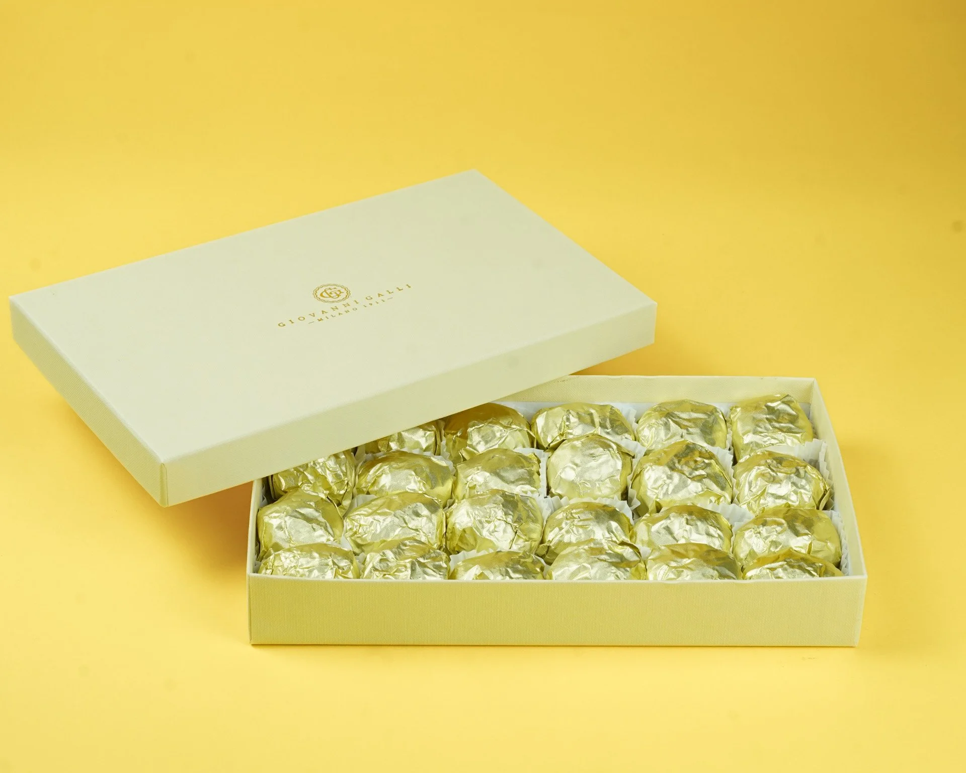 Galli_scatola_24pezzi_avorio_marron_glace.JPG