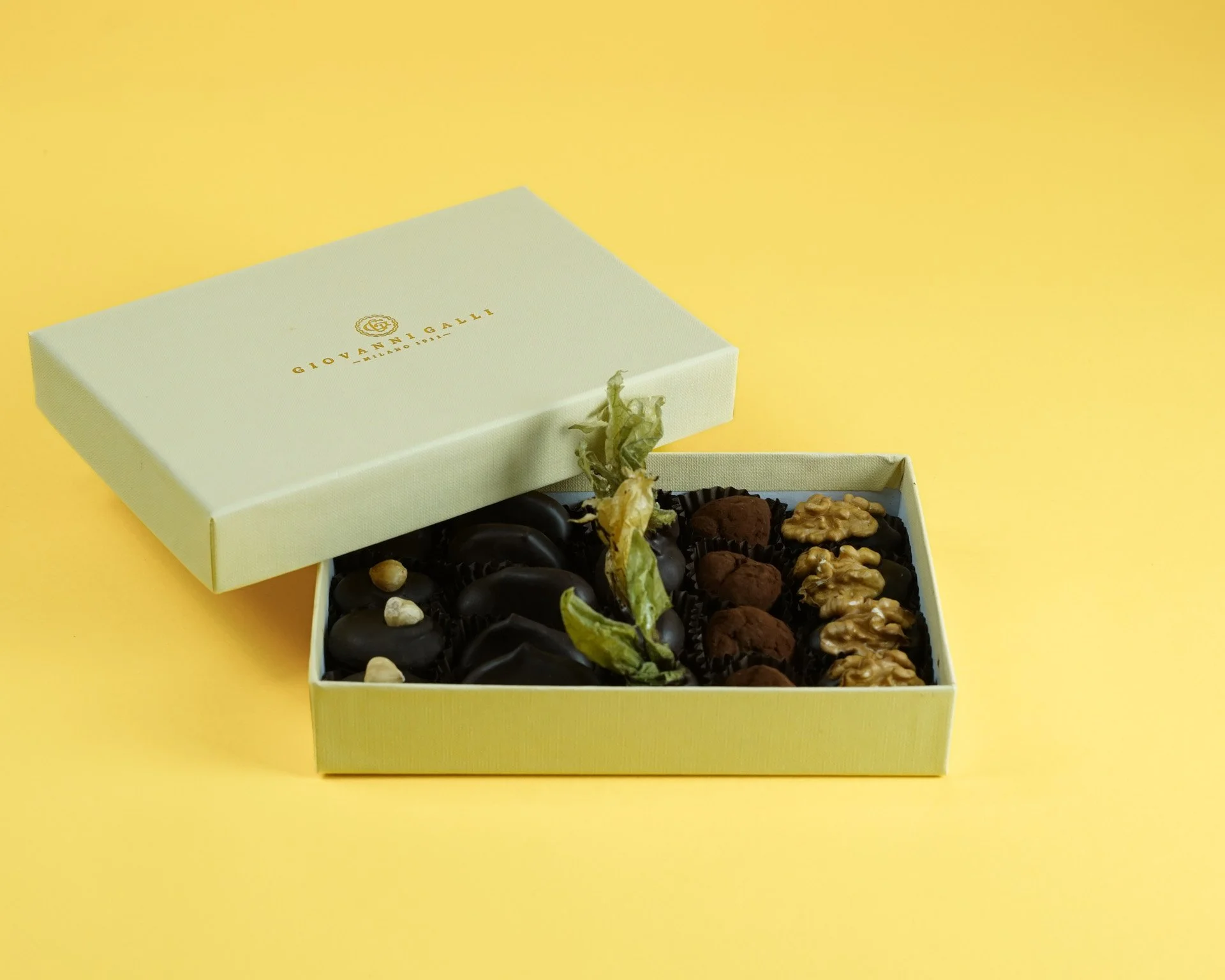 Galli_scatola_15pezzi_avorio_cioccolato_1.JPG