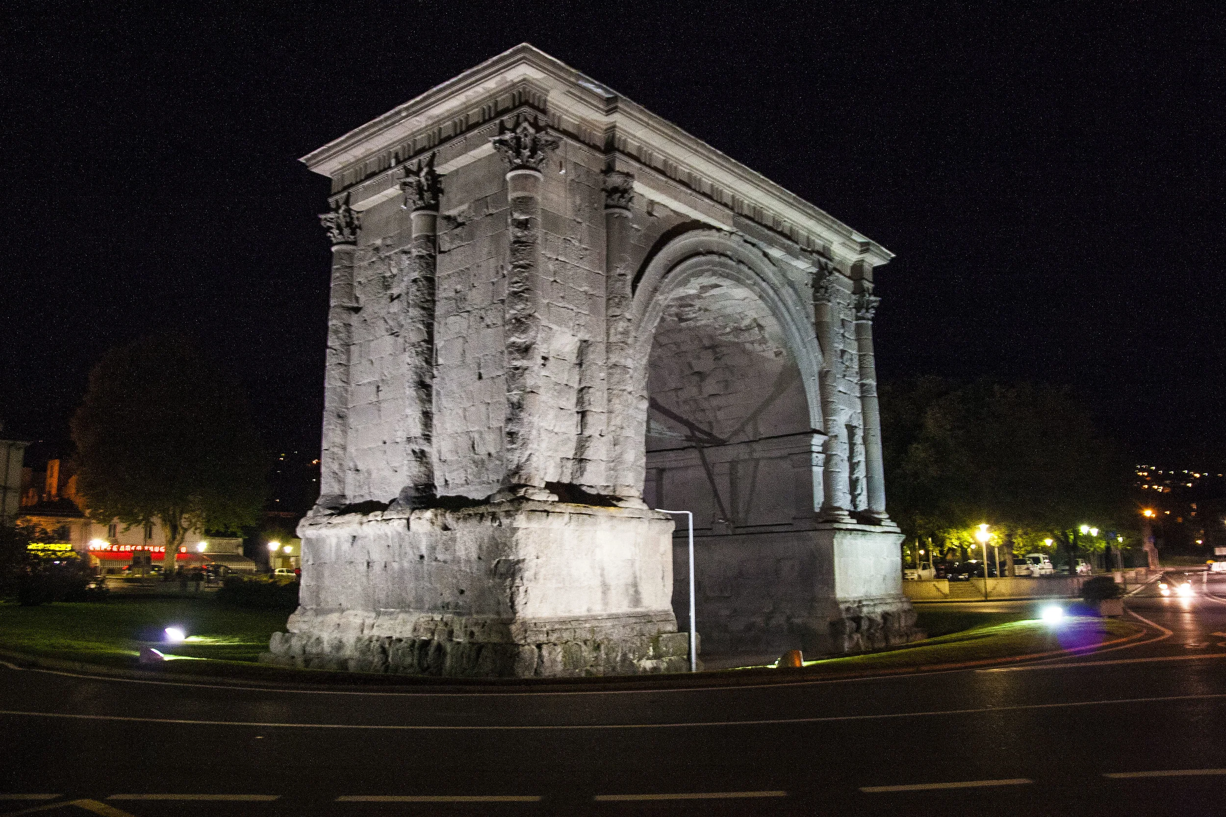 Arch of Augustus, Aosta, Italy