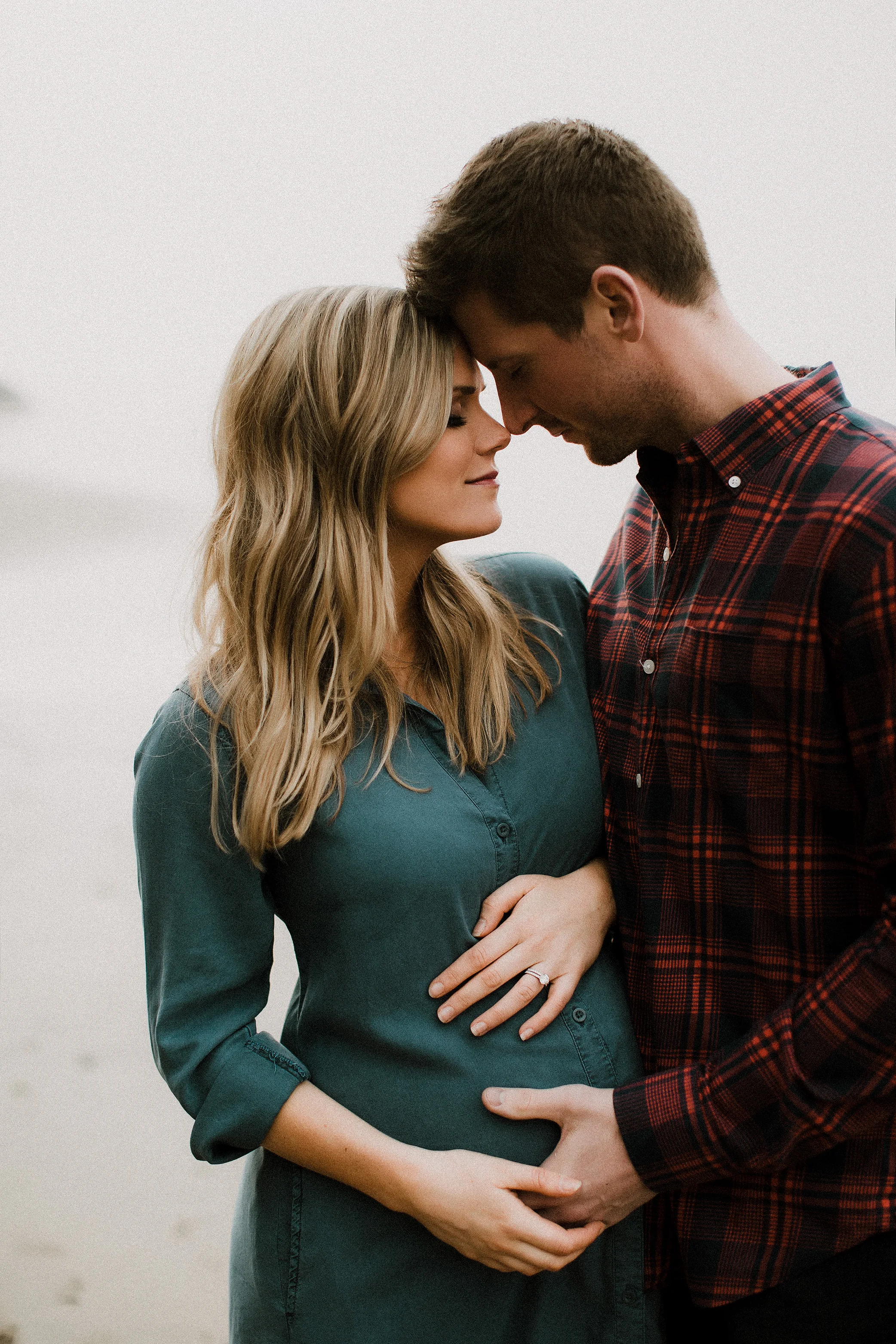 Portland, Oregon Maternity Photographer - Sommessa Photography