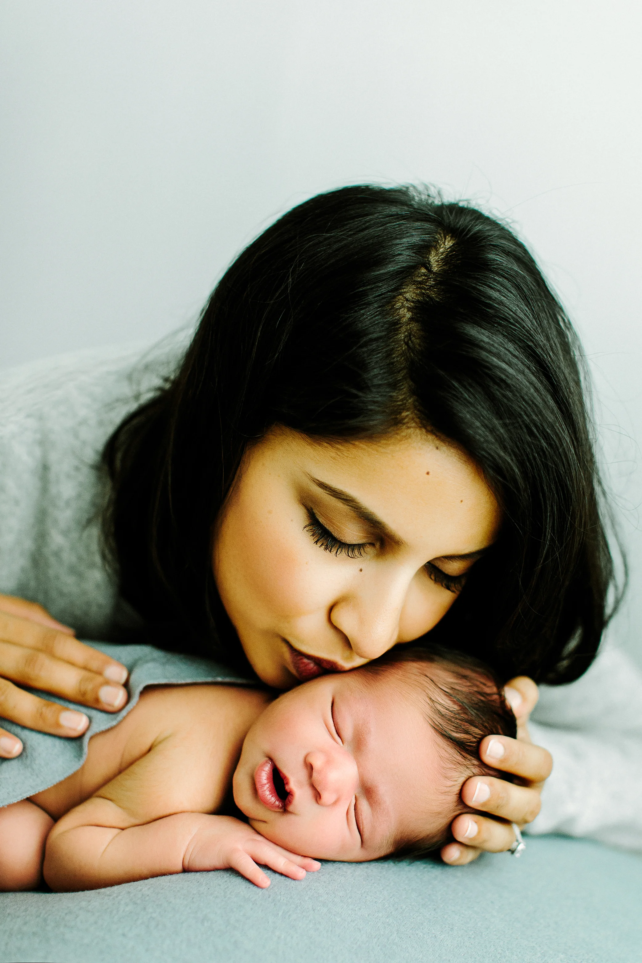 Portland, Oregon Newborn Photographer - Sommessa Photography
