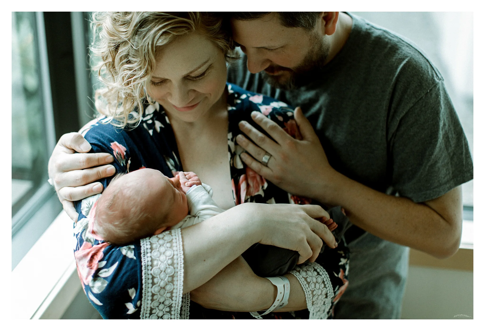 Fresh48 Hospital Baby Photographer in Portland, Oregon_3167.jpg