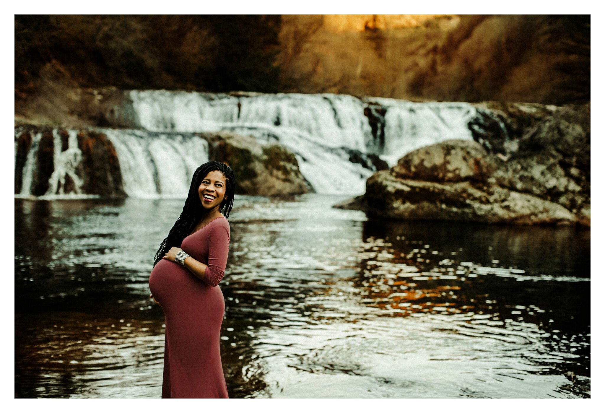 Outdoor River Maternity Photography Portland, Oregon_3698.jpg