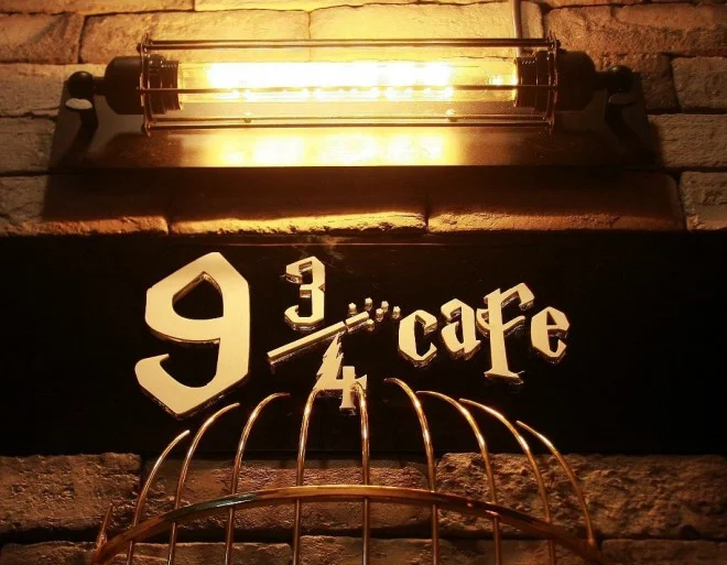 hp-themed-cafe.jpg