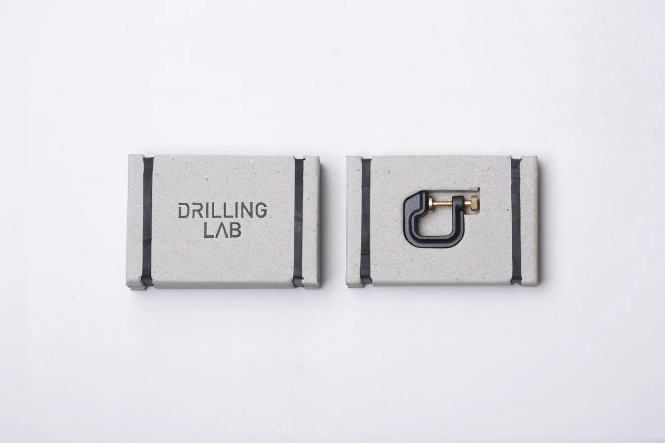 Earring_BG_4.jpg