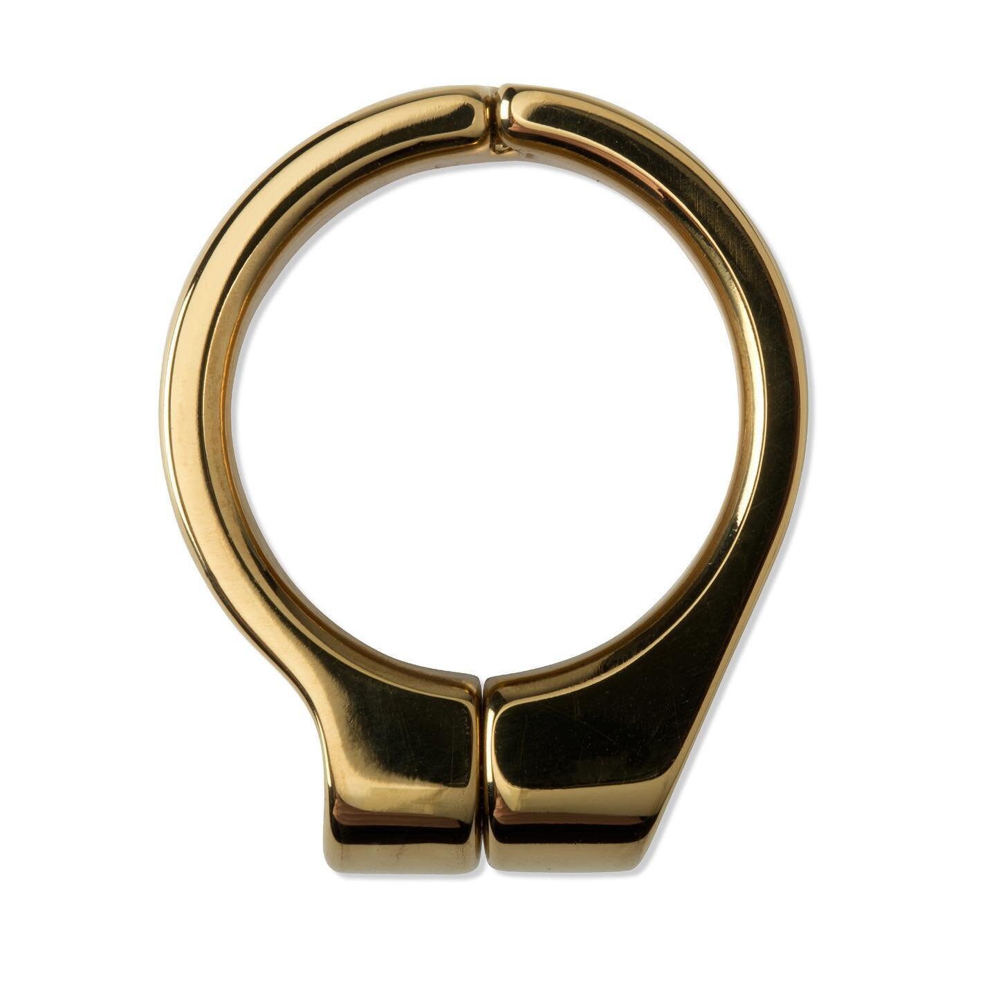 -
Featuring Clamp ring | Glossy Gold
.
Global / www.drillinglab.com
Taiwan / www.drillinglab.com.tw
.
#drillinglab #steelrings  #industrial  #heavyduty #accessaries #neutralstyle #unisexdesign #roughandtough  #clamp #ring #goldring