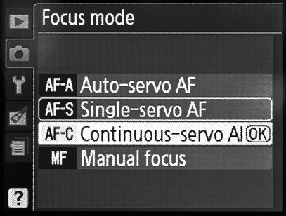 AF-A = Autofokus Automatisch, AF-S = Einzelautofokus, AF-C = Kontinuierlicher Autofokus, MF = Manueller Fokus