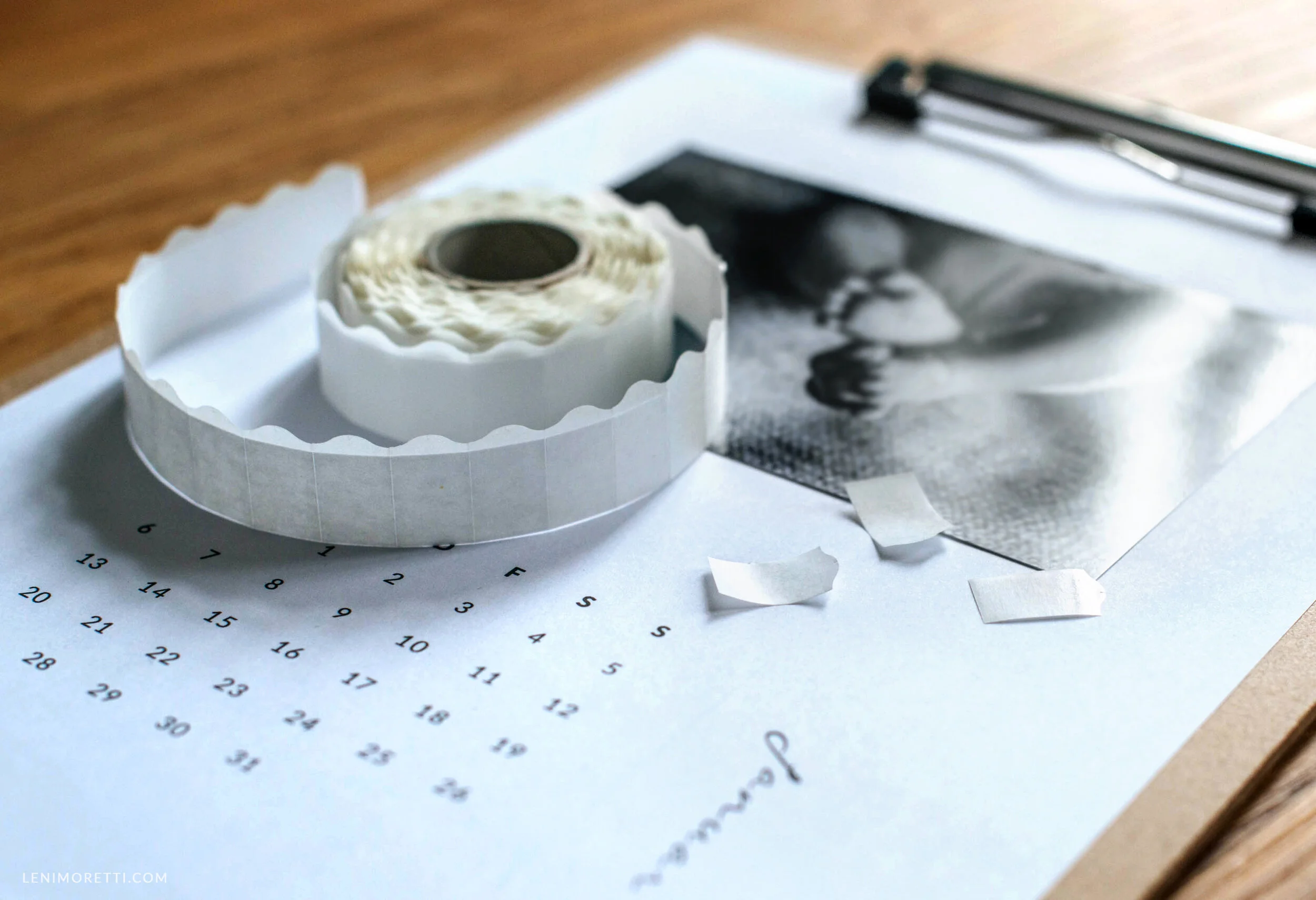 Klebeecken auf einem DIY Fotokalender