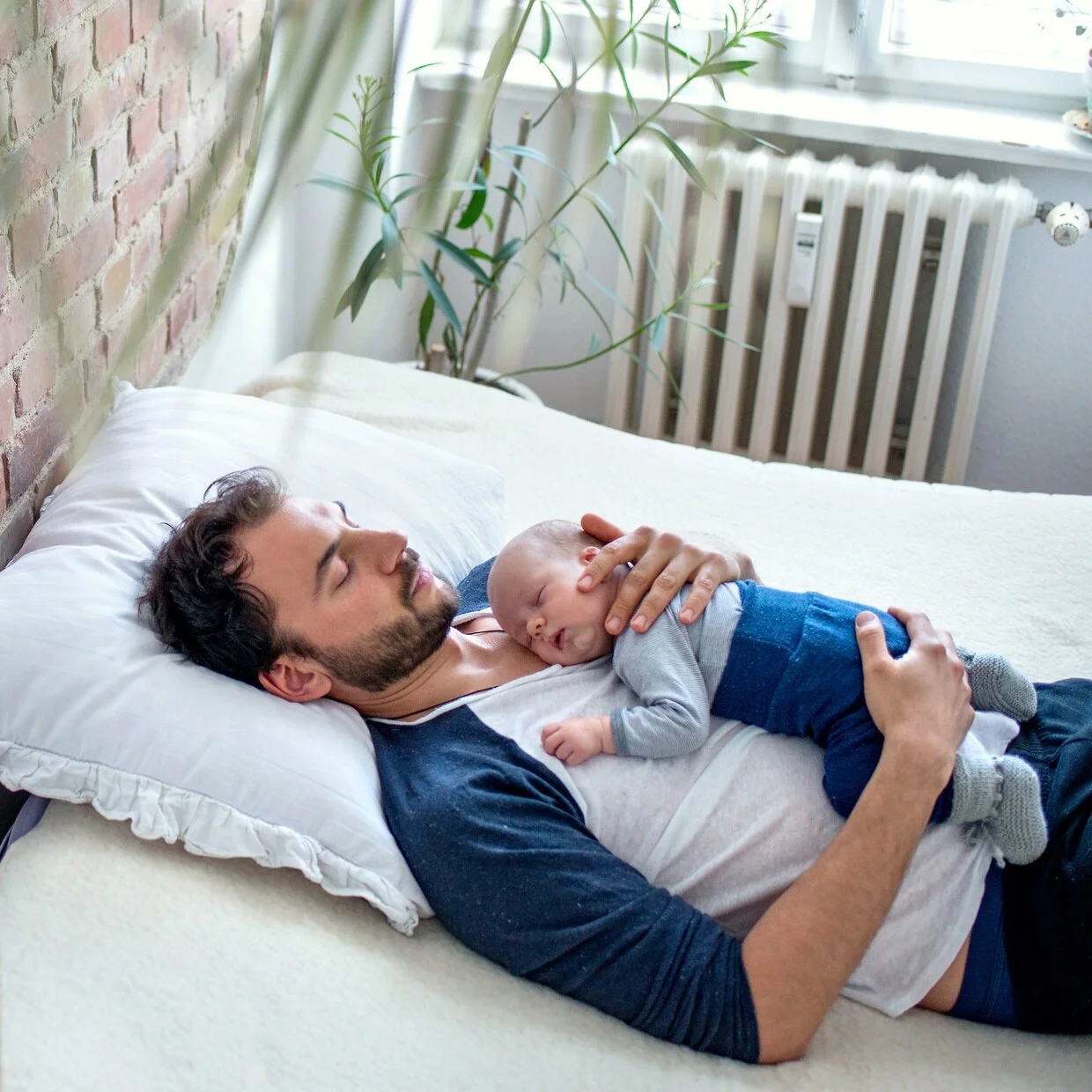 12 Foto Ideen Fur Die Ersten Wochen Mit Eurem Baby Zu Hause Kinderfotografie Babyfotografie Berlin Familienfotografie Workshop Fotografie Kurs Fur Anfanger