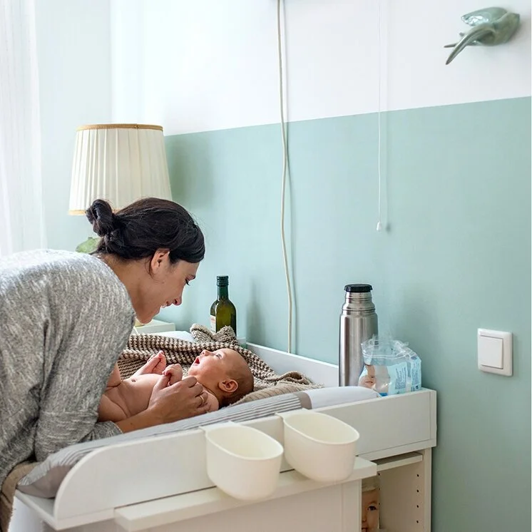 12 Foto Ideen Fur Die Ersten Wochen Mit Eurem Baby Zu Hause Kinderfotografie Babyfotografie Berlin Familienfotografie Workshop Fotografie Kurs Fur Anfanger