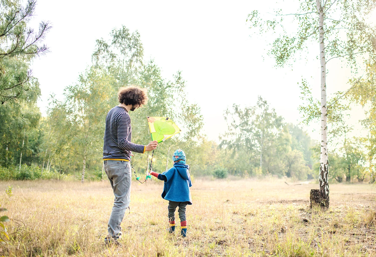 Herbstliche Familienportraits im Birkenwald 