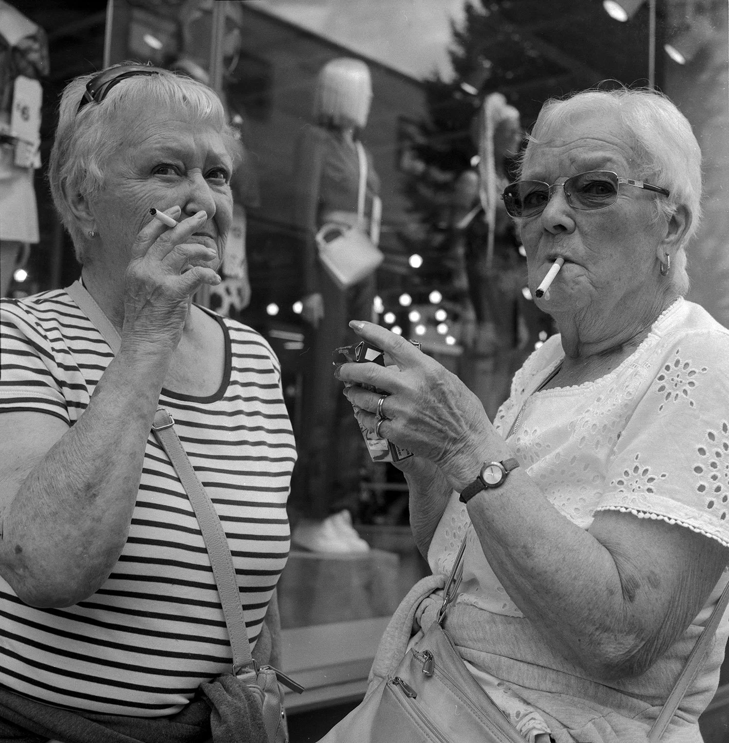 Rolleiflex28fFP4July2022 copy.jpg