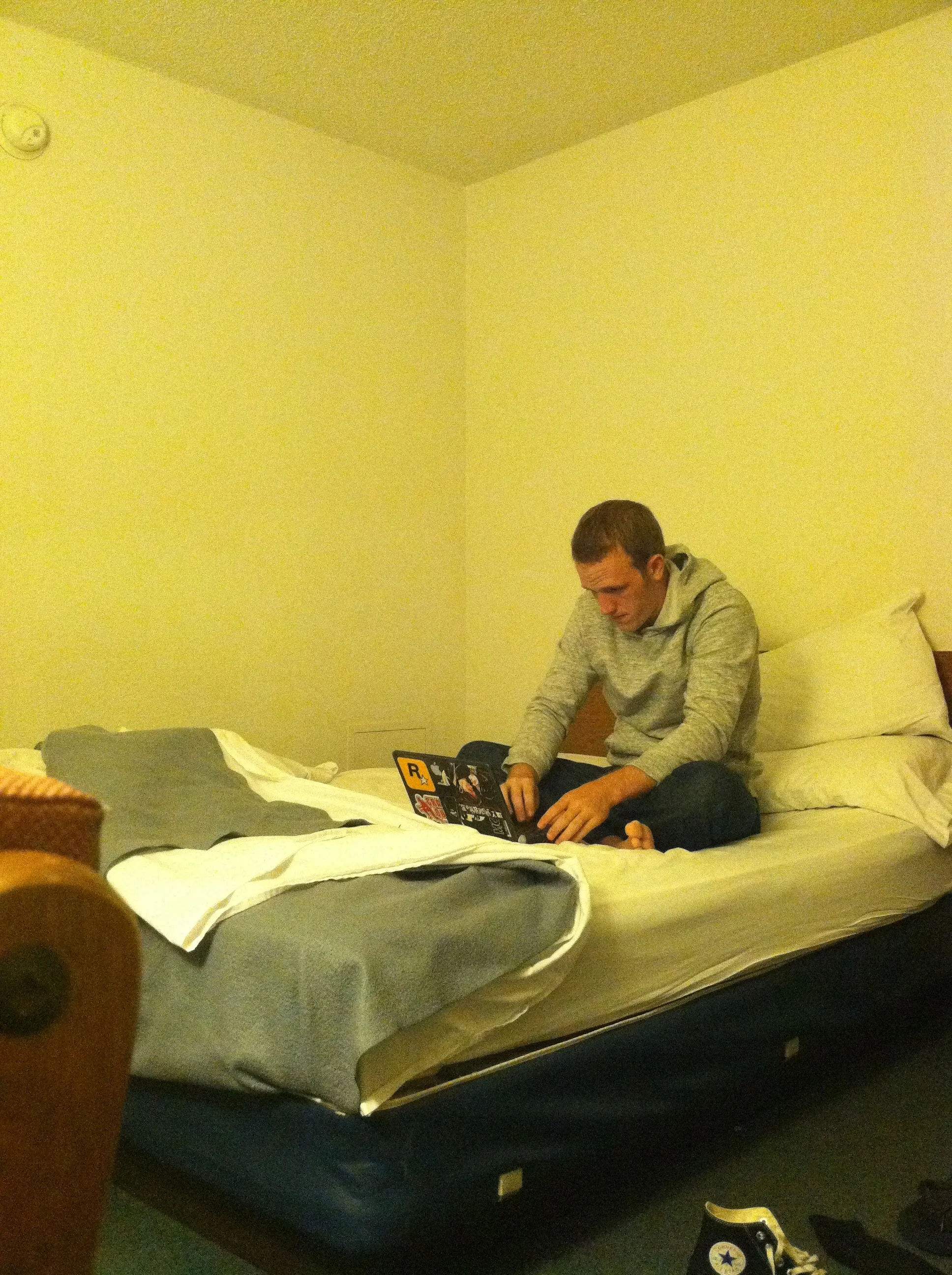 The weirdest single moment of my trip - Kansas City, Kansas Motel 6