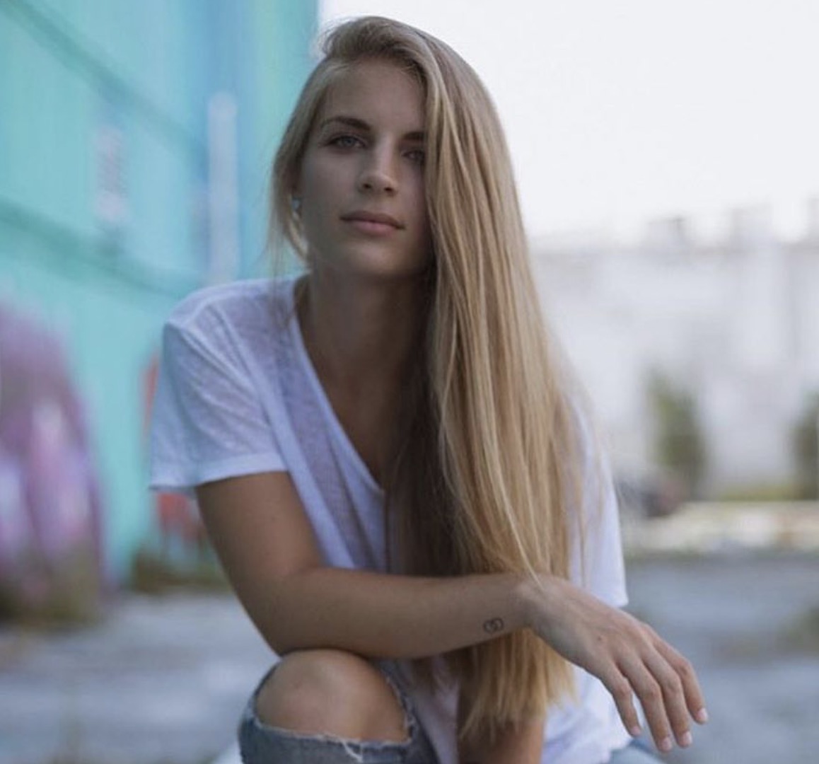 Civello Guest: Sofia Morado (before transformation) 