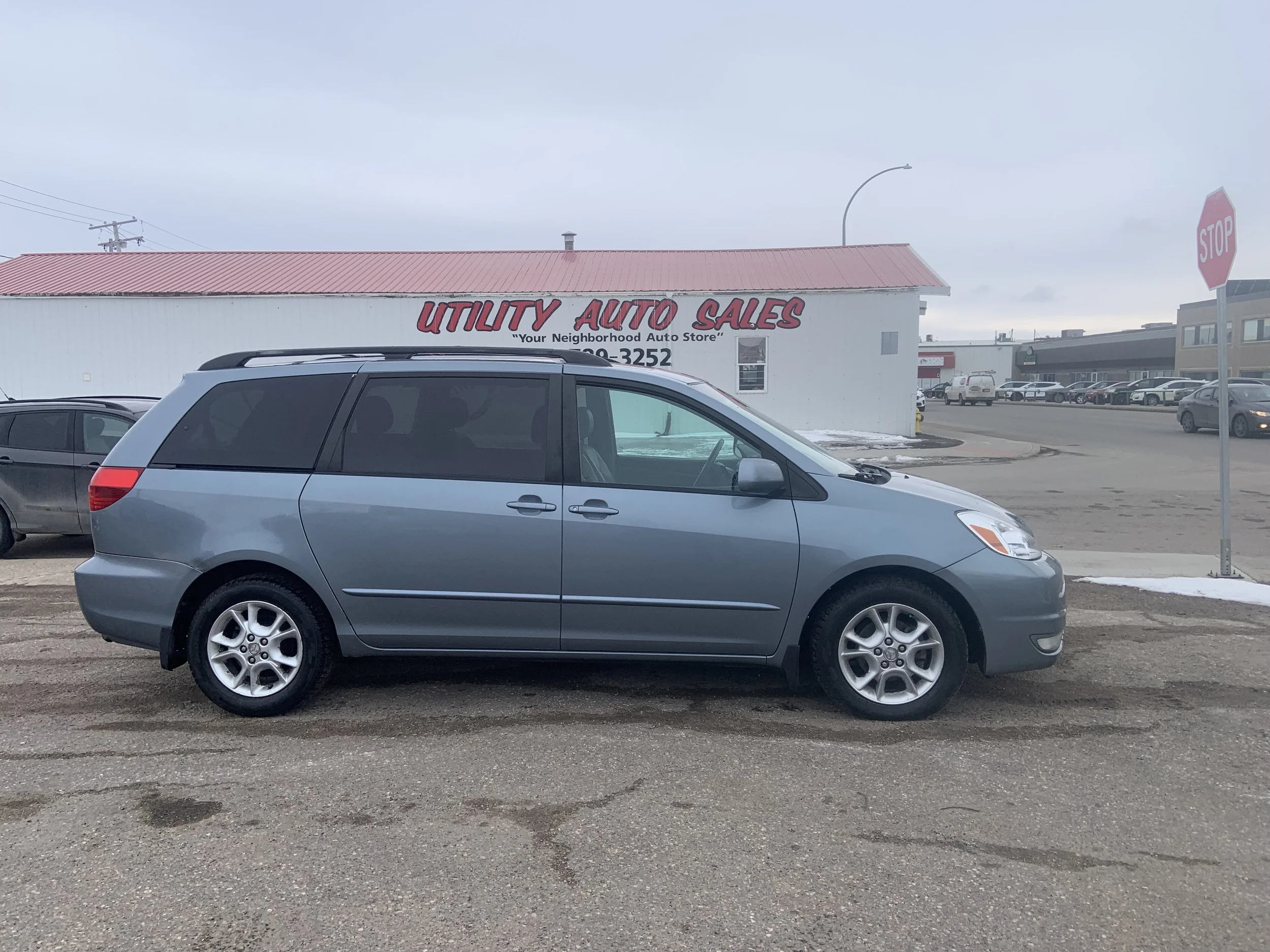 2004 TOYOTA SIENNA