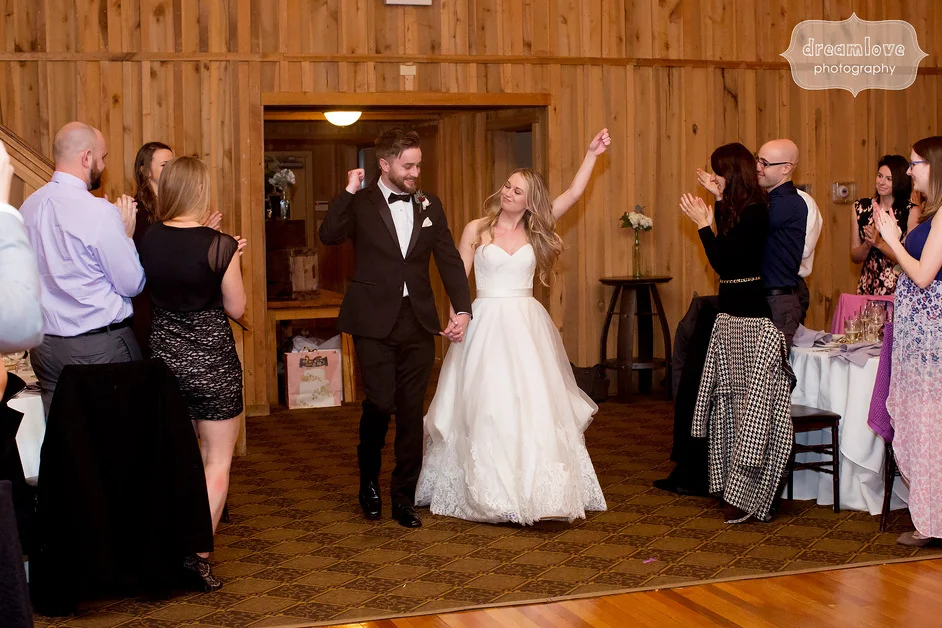 crystal-lake-pavilion-wedding-049(pp_w942_h628).jpg