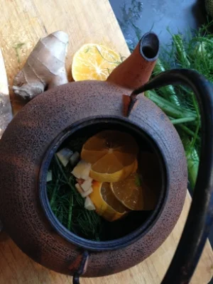 spiced ginger lemon tea
