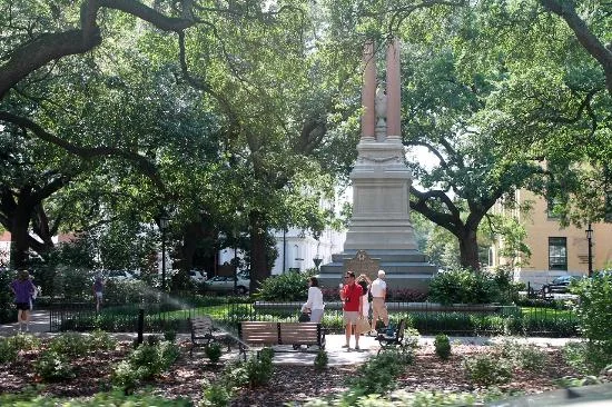 One of the 28 squares around which Savannah is built
