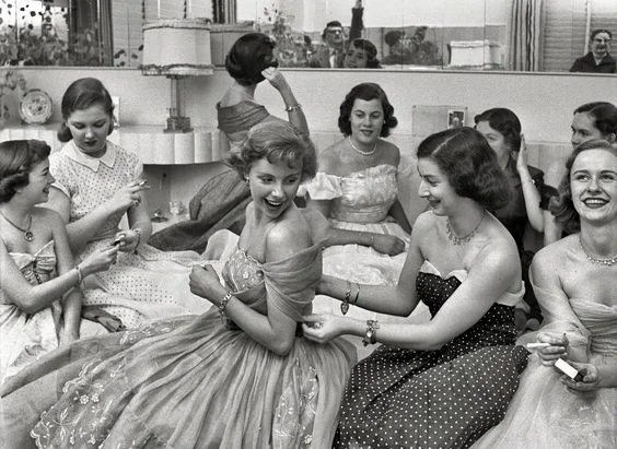 Betsy von Furstenberg and company ("Look" Magazine, 1950)