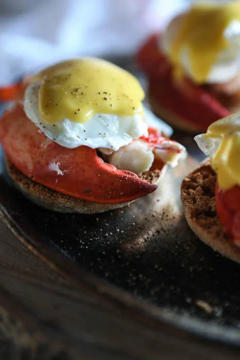 Oeufs bénédictines au homard // Eggs benedictine with lobster