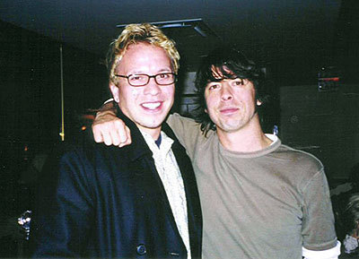 Grant and musician Dave Grohl (Foo Fighters, Nirvana) in Toronto, 2002