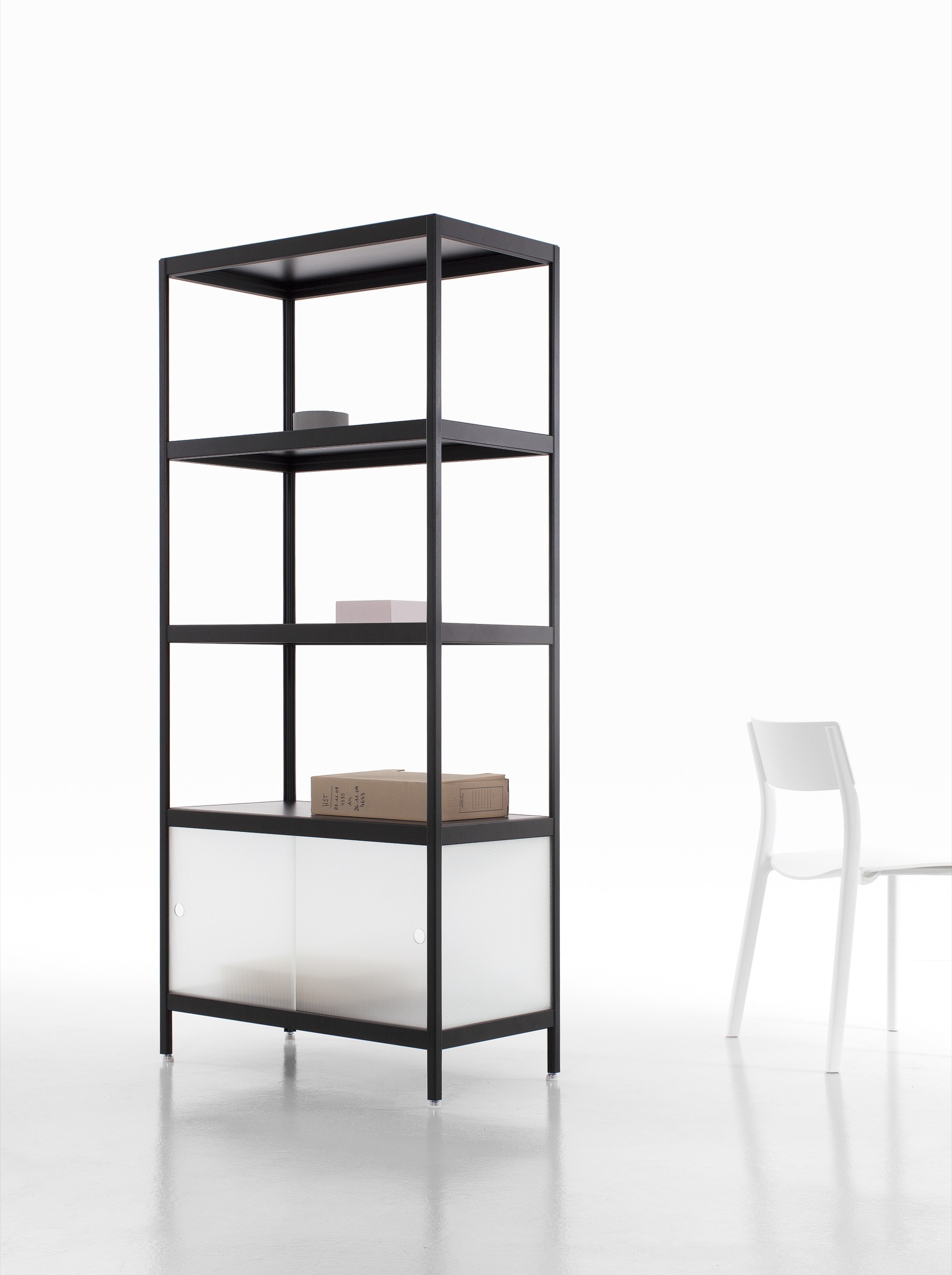 KEWLOX_JULIENRENAULT_MIST_COLLECTION_FRAME_BLACK_SHELF_01.02.jpg