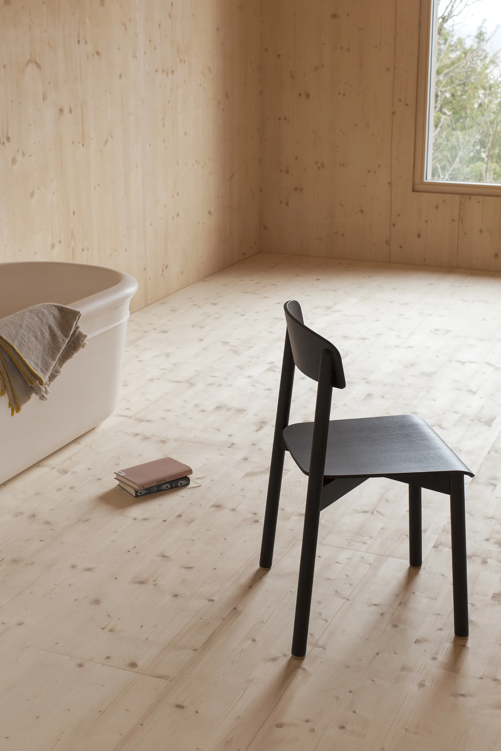 STATTMANN_NEUE_MOEBEL_HOME_BEAUNE_ATELIERORDINAIRE_PHOTOGRAPHY_JULIENRENAULT_06.05.jpg