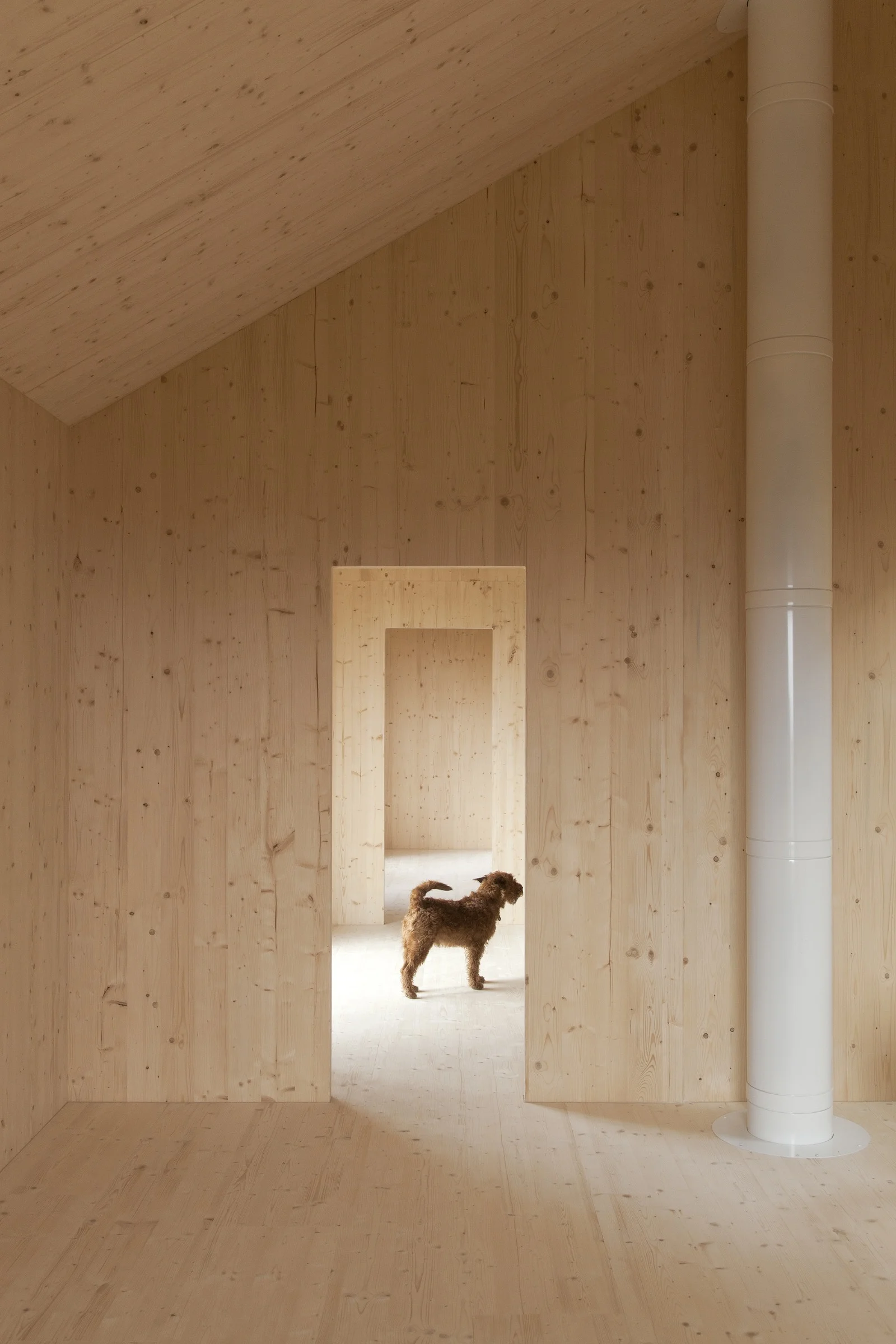 STATTMANN_NEUE_MOEBEL_HOME_BEAUNE_ATELIERORDINAIRE_PHOTOGRAPHY_JULIENRENAULT_07.02.jpg