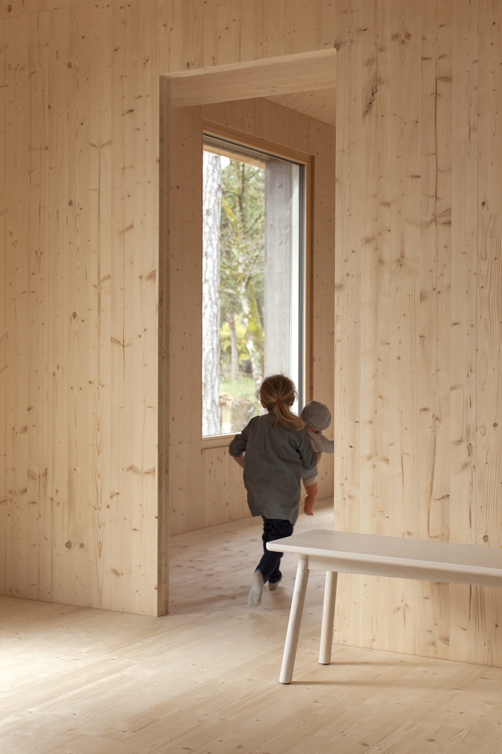 STATTMANN_NEUE_MOEBEL_HOME_BEAUNE_ATELIERORDINAIRE_PHOTOGRAPHY_JULIENRENAULT_07.27.jpg