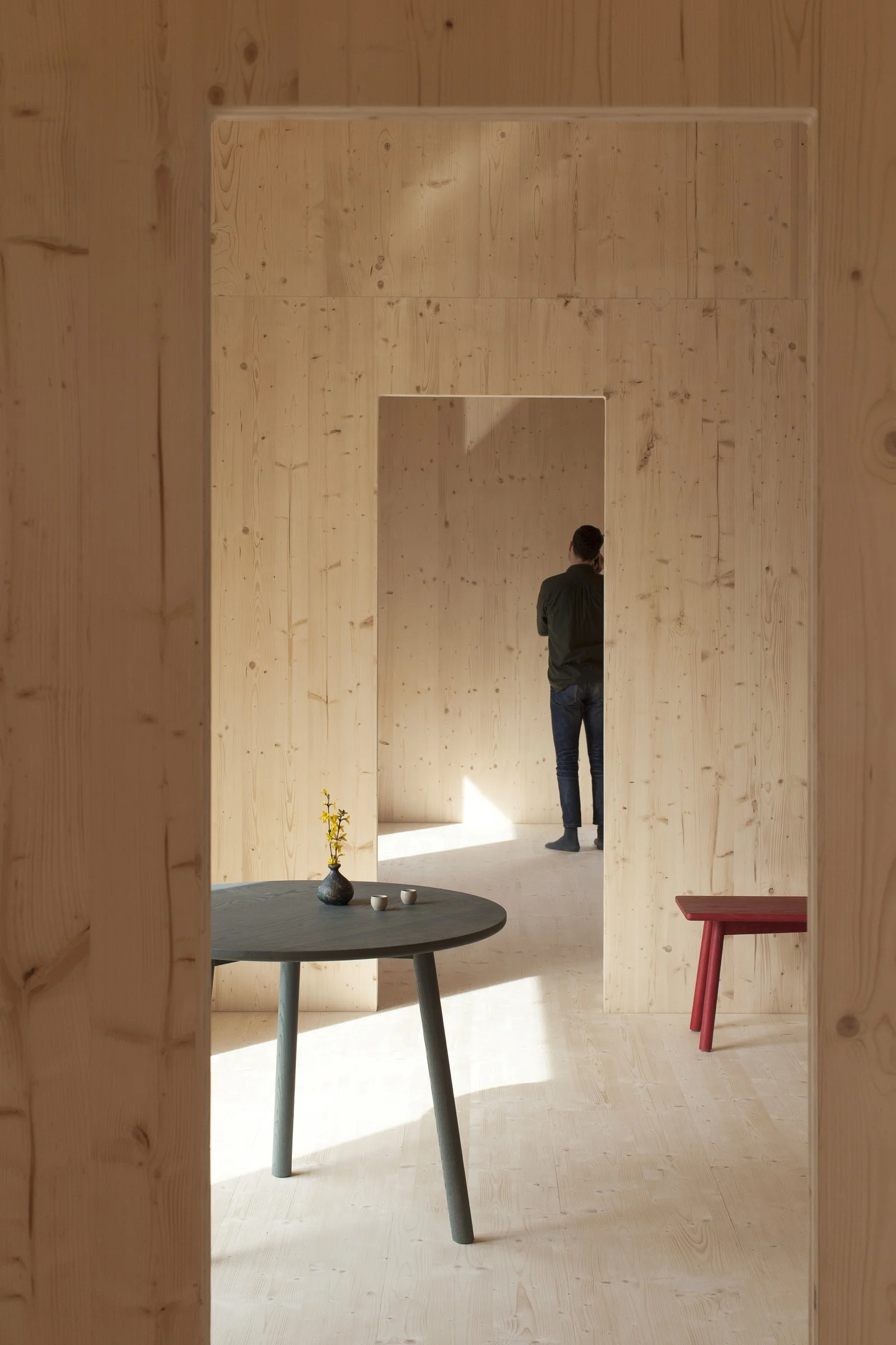 STATTMANN_NEUE_MOEBEL_HOME_BEAUNE_ATELIERORDINAIRE_PHOTOGRAPHY_JULIENRENAULT_07.10.jpg