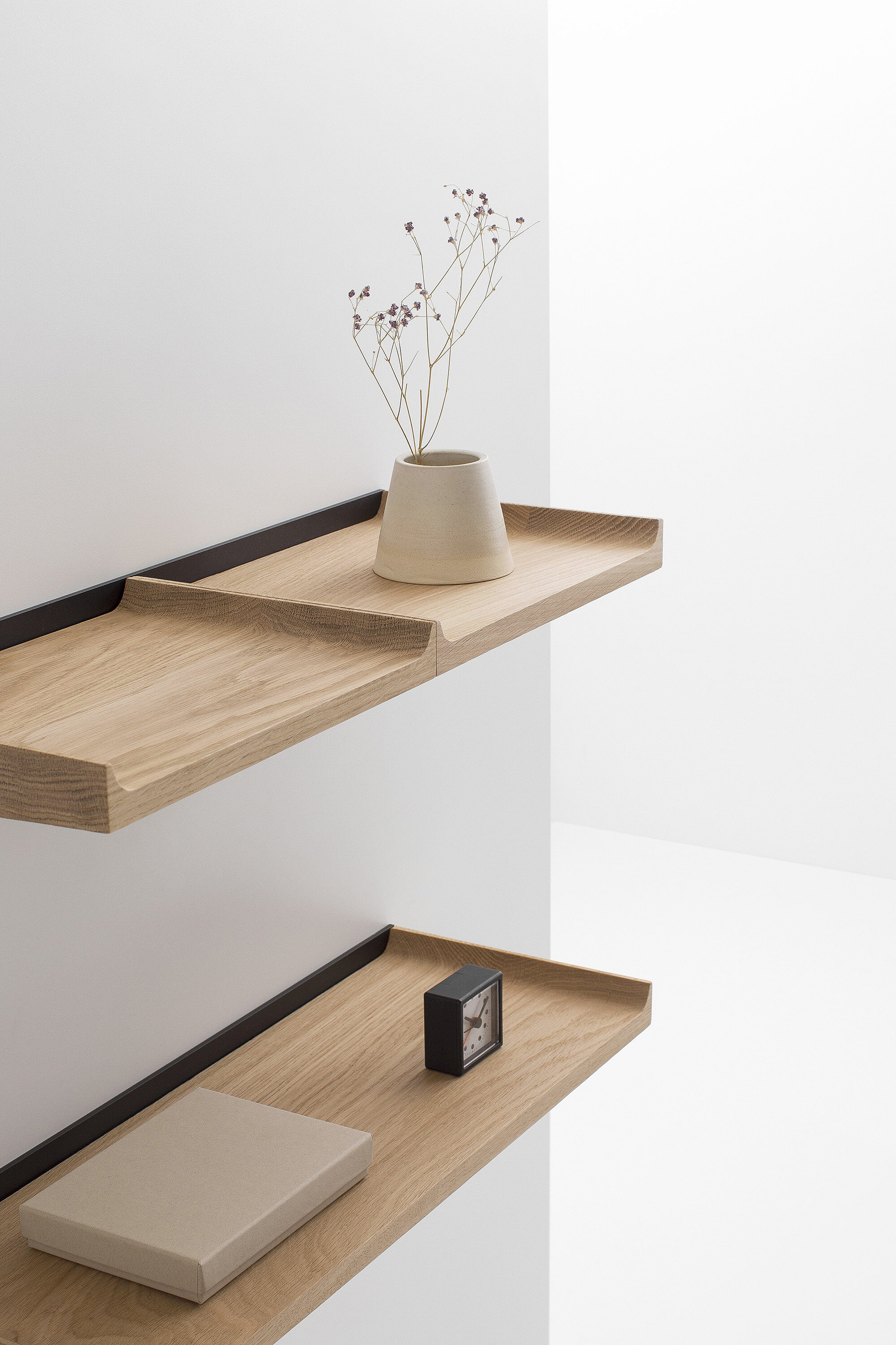JULIENRENAULTOBJECTS_CRUSO_NOTES_SHELVES_DETAILS_01.13.jpg