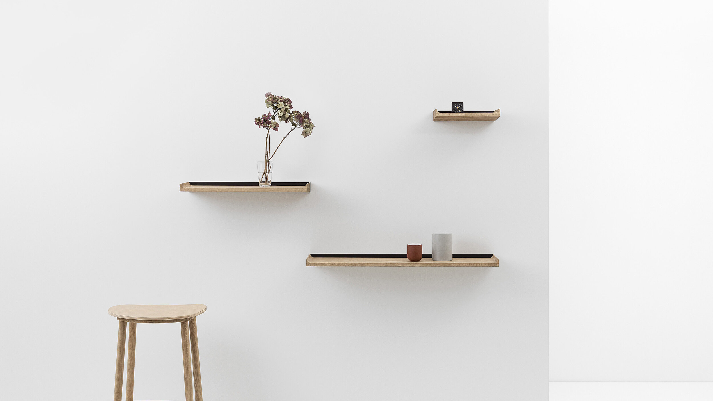 Produced by the Belgian manufacturer, Cruso, who’s focus on woodworking and simple furniture objects, is clearly expressed in this design.