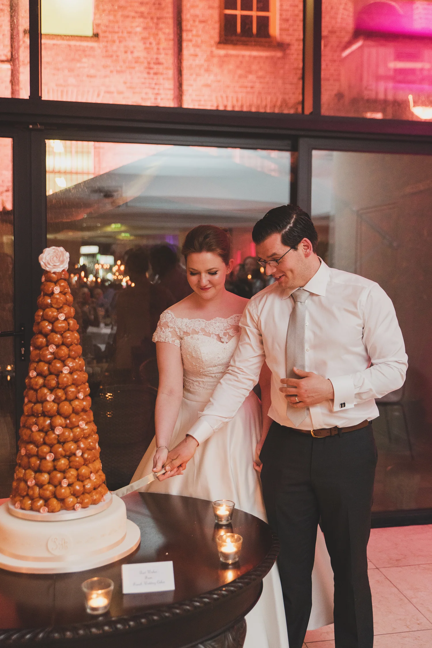 Wedding-in-Dublin-City-Centre-Morrison-Hotel-Wedding-Photography-Dublin-Stylish-City-Wedding283.jpg