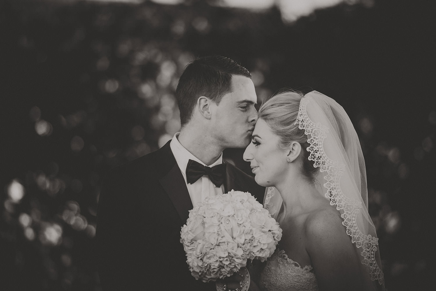 clontarf-castle-hotel-wedding-photography-076.jpg