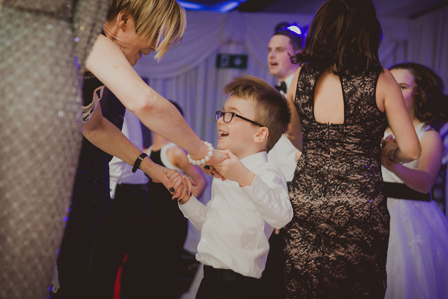 clontarf-castle-hotel-wedding-photography-108.jpg