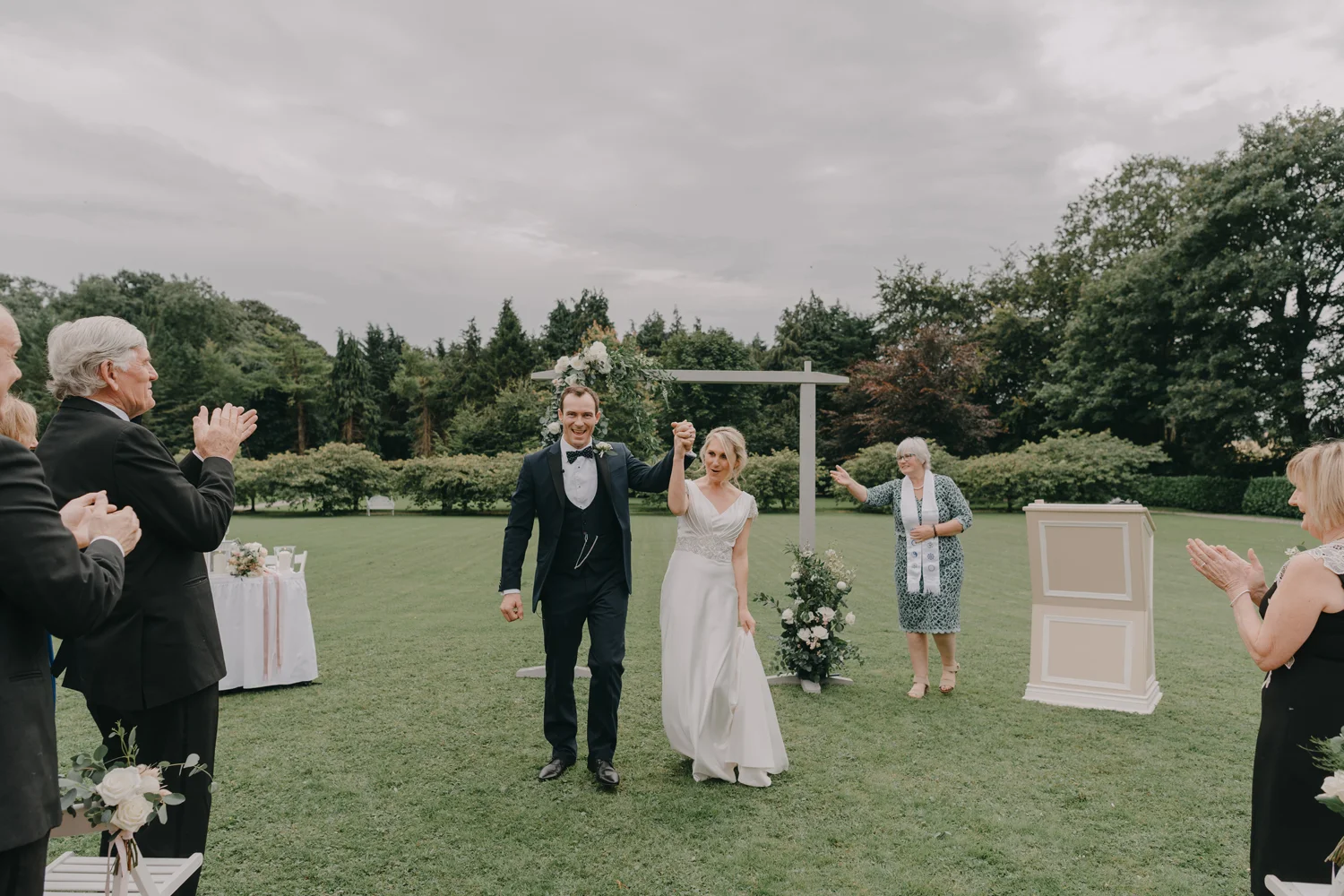 destination-wedding-photographers-castle-durrow-ireland124.jpg