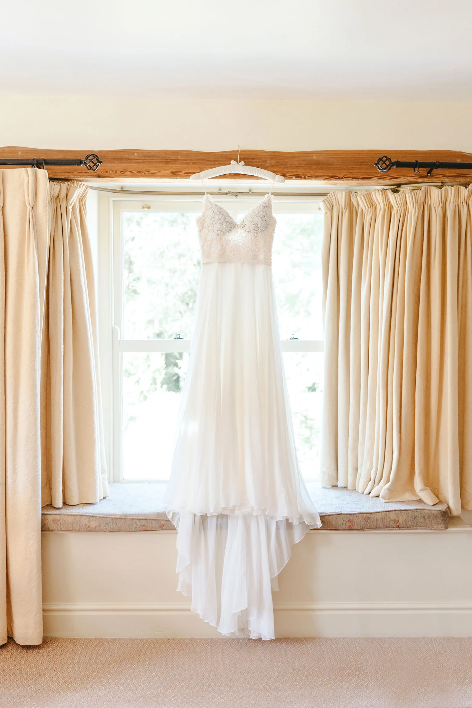 brook-lodge-wedding-photography-0002_0528.jpg