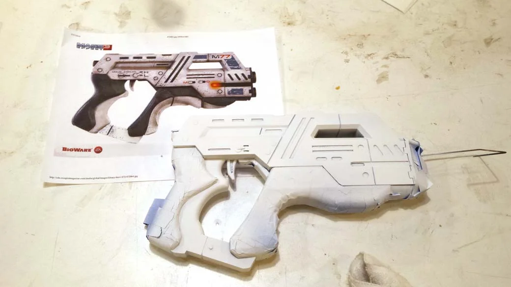 White paint applied to 3D Printed Cosplay Mass Effect Pistol