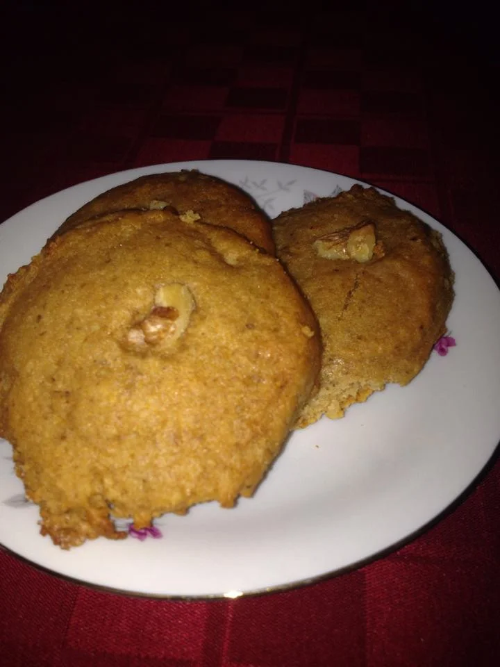 Disappearing Molasses Cookies!