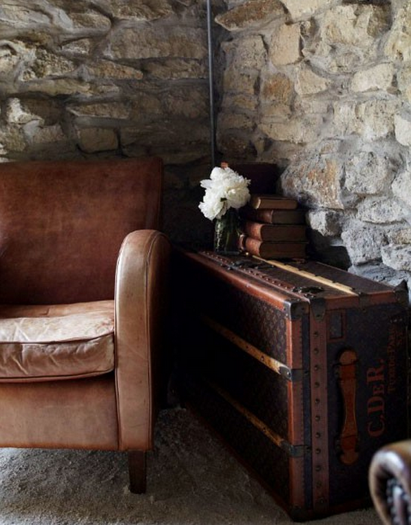 Fashionable home accents: the Louis Vuitton trunk — ASHLINA KAPOSTA