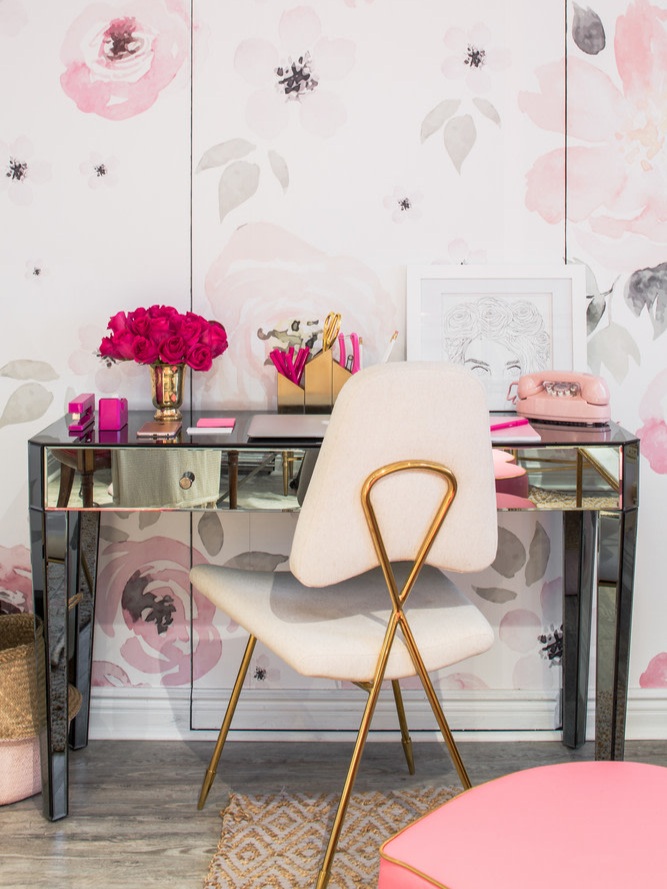 Fancy favorites: 6 rooms with floral wallpaper that will knock your ...