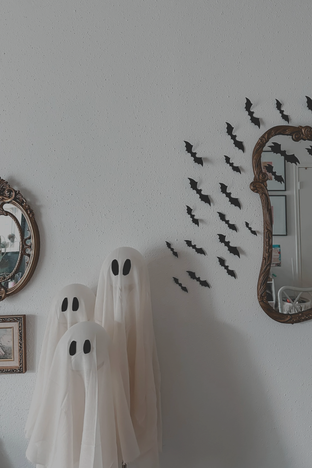 45+ Easy and Budget Friendly DIY Halloween Decorating Ideas
