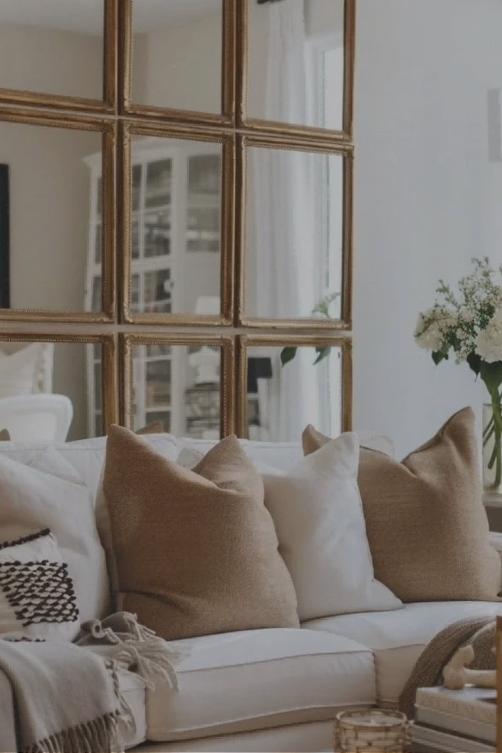 How to decorate the wall above your sofa ( 19+ Chic &amp; Creative Ideas You Must See )