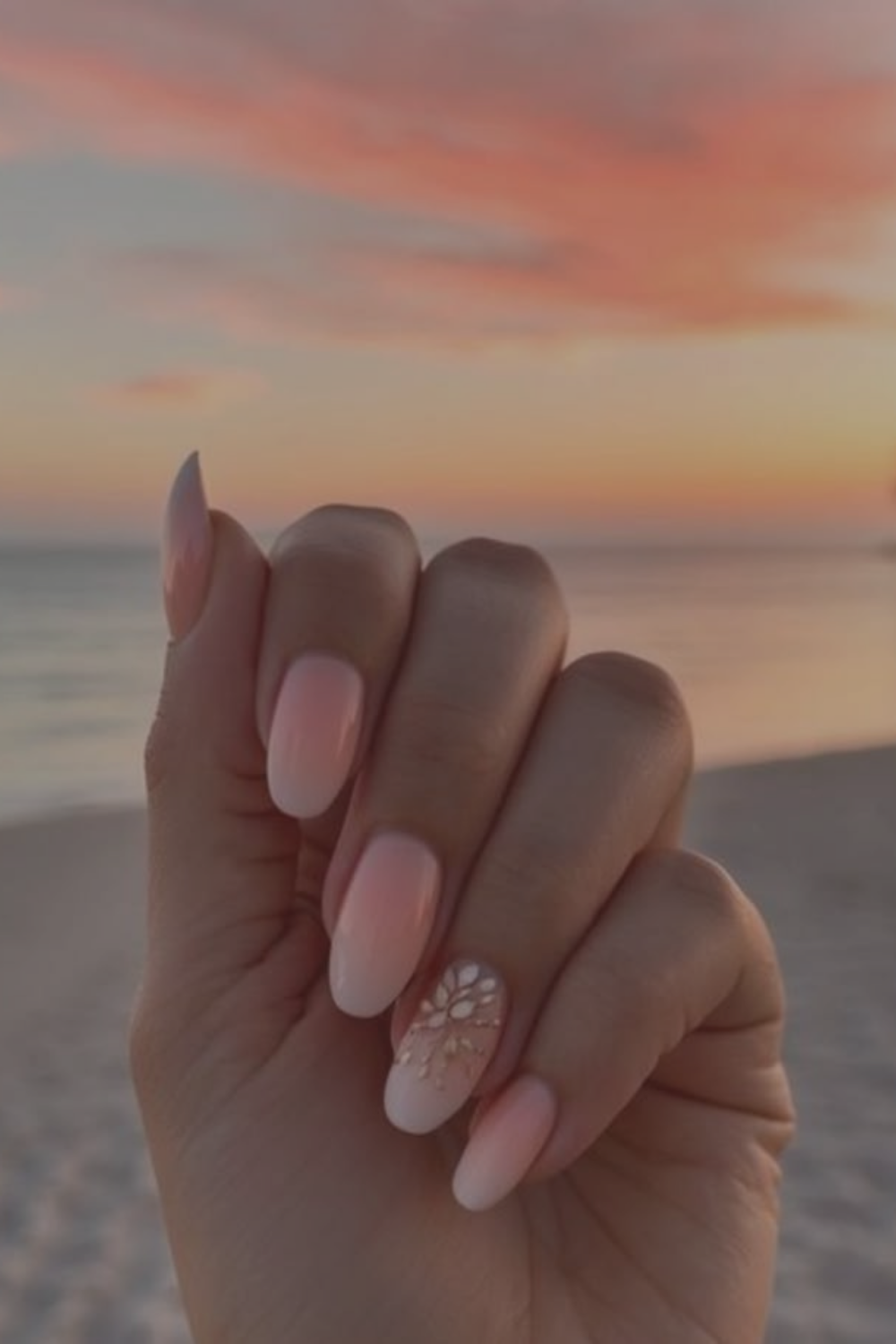 50+ Beautiful Beach Vacation Nail Ideas You'll Want to Screenshot