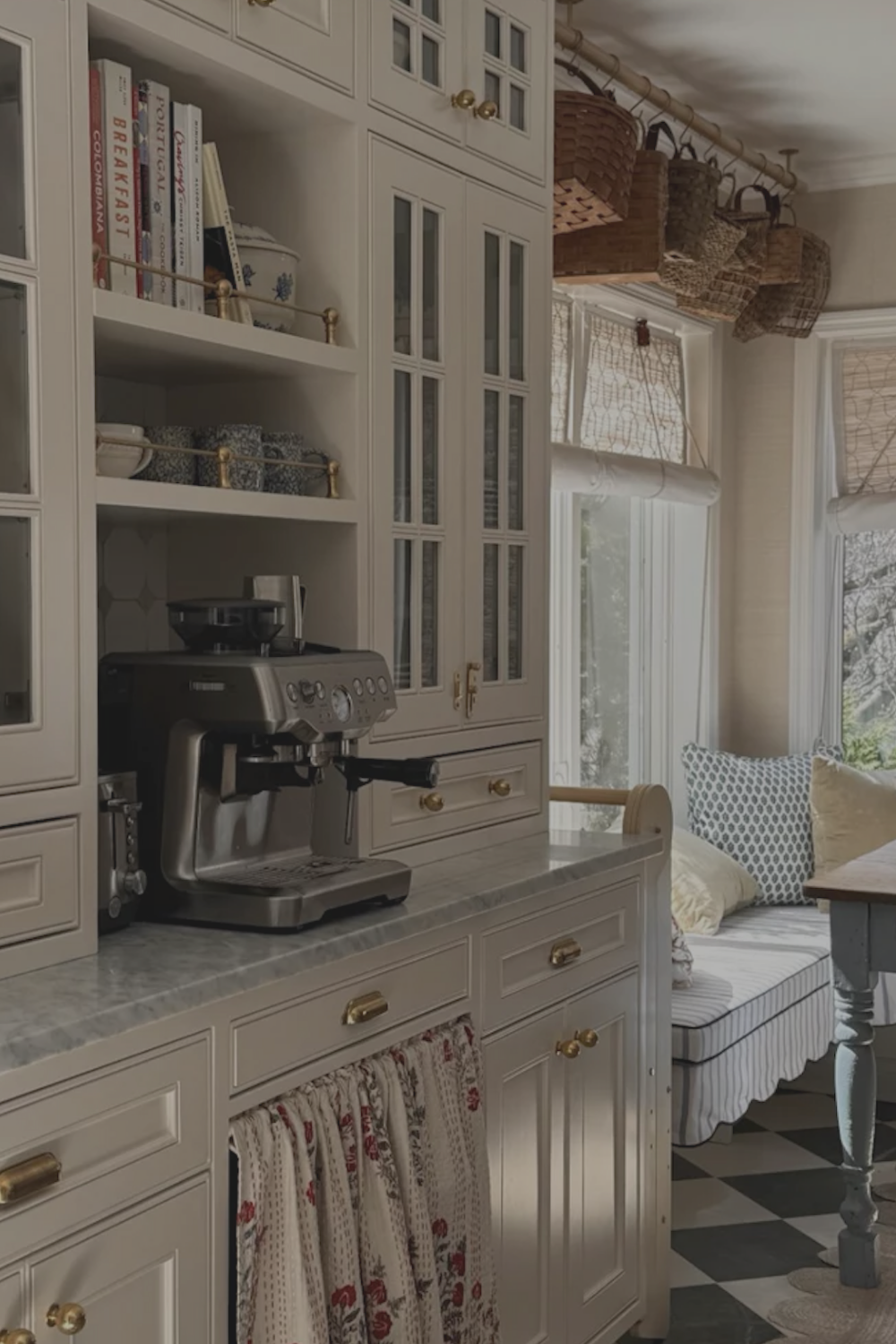 Nancy Meyers Kitchen Decor Ideas: 11 Tips to Get That Dreamy, Movie-Worthy Look at Home