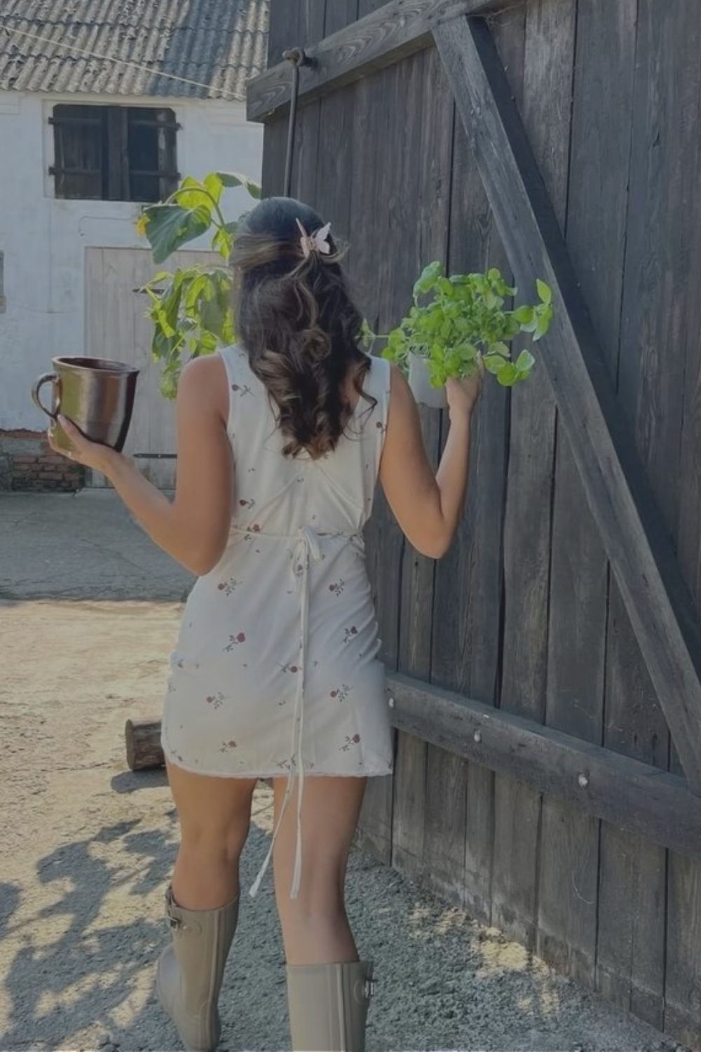 44 Creative DIY Garden Art Ideas That Will Make Your Backyard Magical