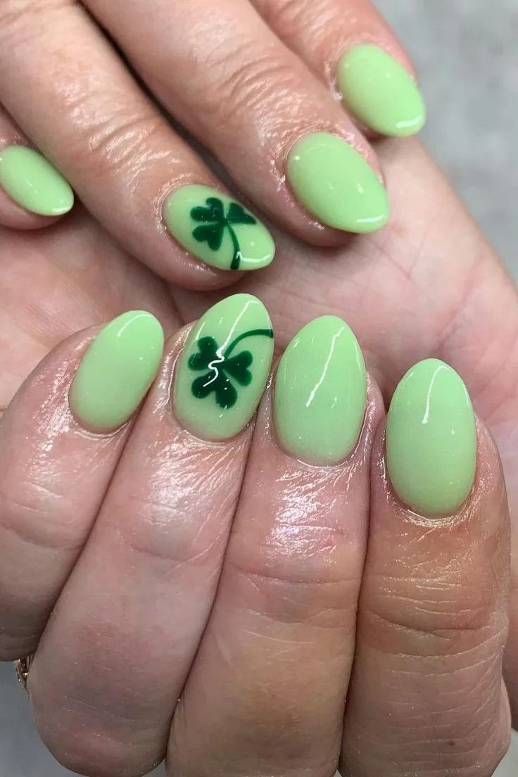45 Saint Patrick’s Day Nail Designs for a Lucky Manicure