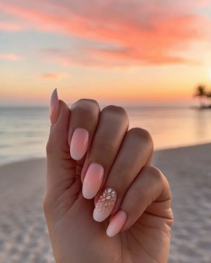beach vacation nails 2026
