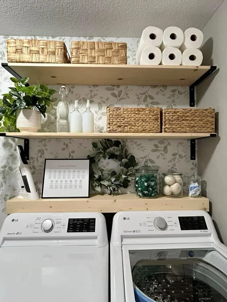 Laundry Room floral wallpaper